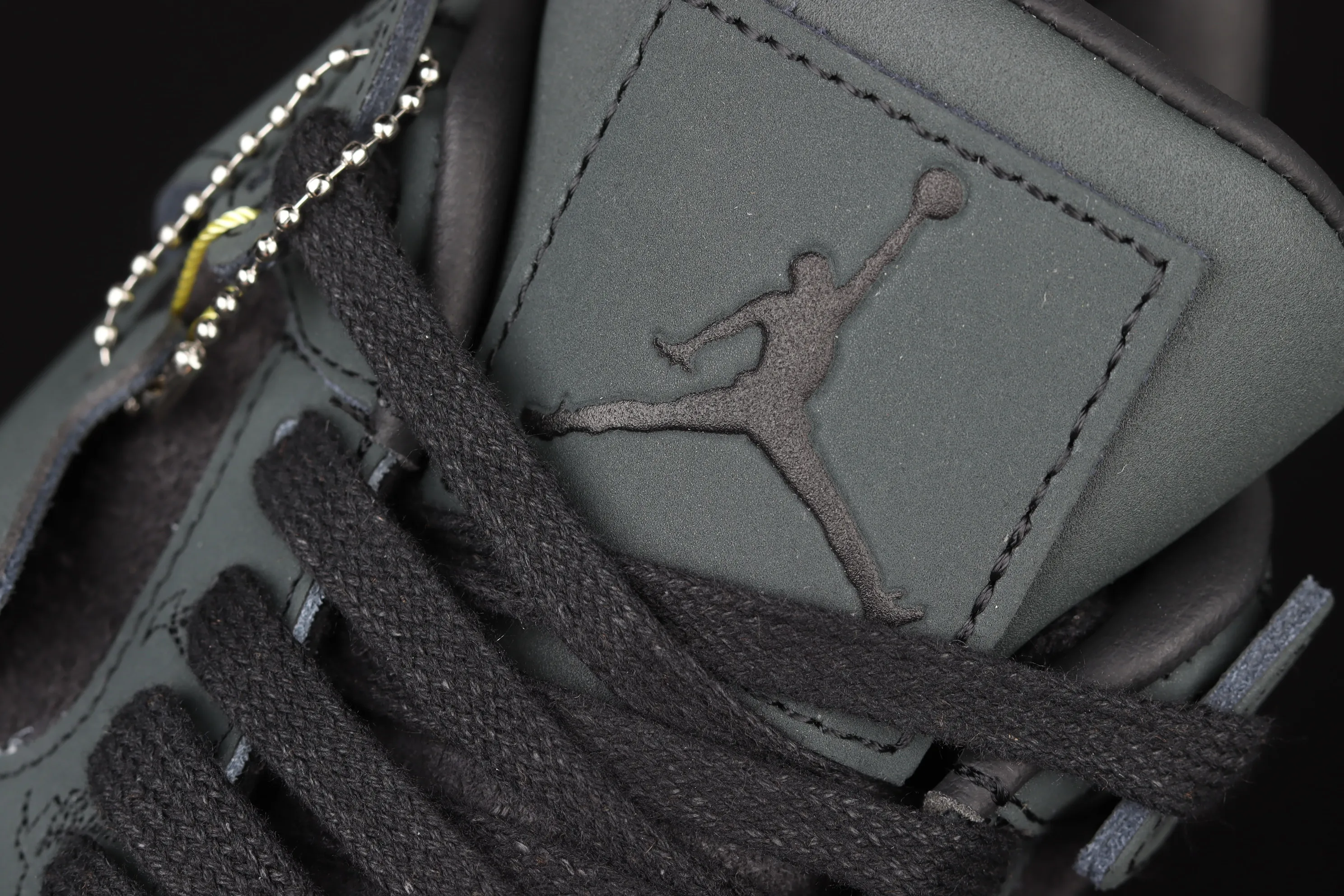 All categories Air Jordan Jordan series basketball shoes Air Jordan 4 G version Kaws x Air Jordan 4 Black AJ4 black suede luminous limited edition 930155-001